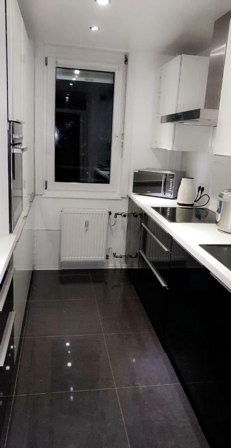Sehr Schoene Drei Zimmer Deluex Wohnung In Sindelfingen Eksteriør bilde
